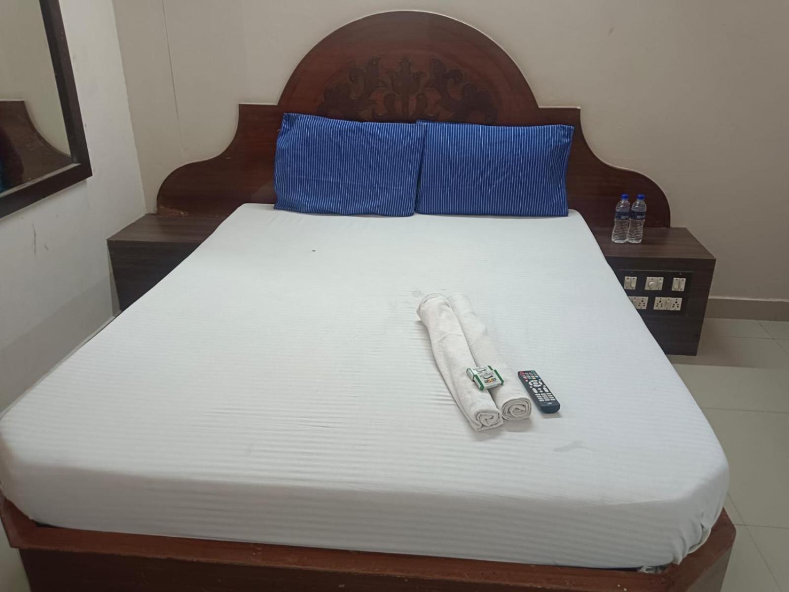Sree Balaji Hotel - Lodge 카니아쿠마리 외부 사진